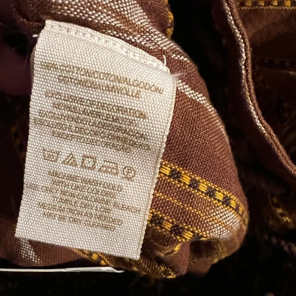 SOLD •$128 Free People New Romantics Brown Tribal Lattice Shorts - Picture 11 of 12